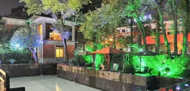 武汉最贵贵贵贵贵贵的土豪餐厅！吃过的都是有钱人！