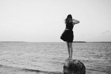 不是在等你回头是在等我自己死心,伤感短句关于你的句子