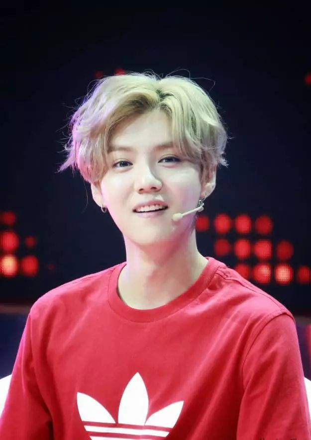 跟靳东发家致富,鹿晗解说圆梦,苏醒梅西吹,娱乐圈有这么多球迷