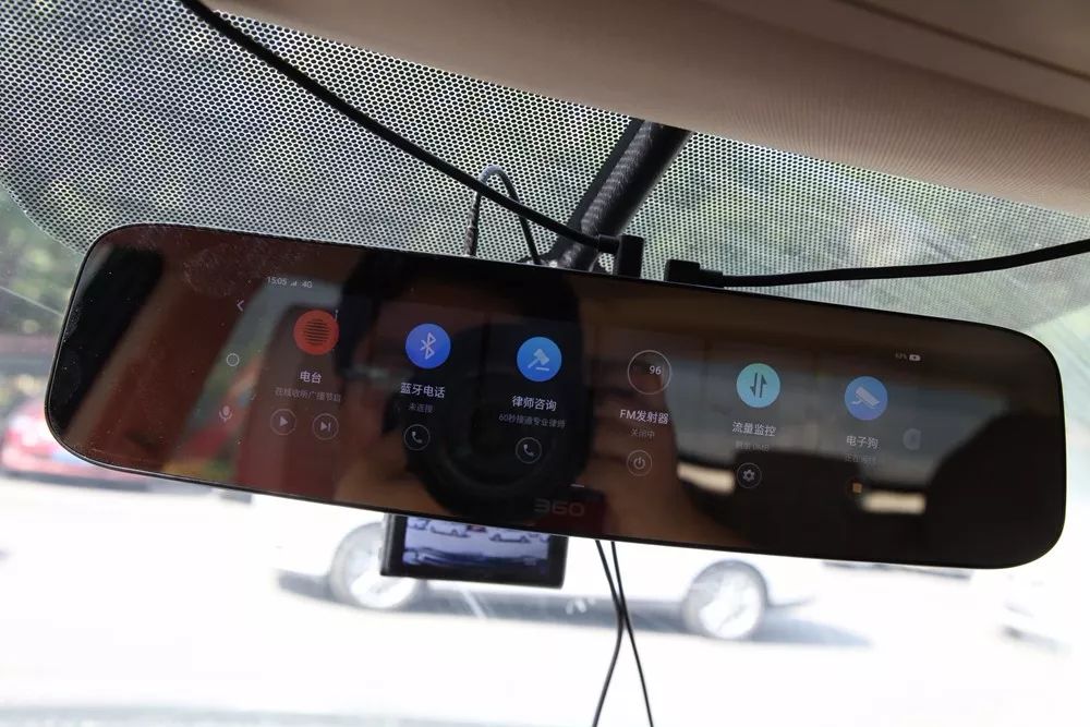 看上去只是一个后视镜？能语音交互的360智能云镜已可替代智联车机