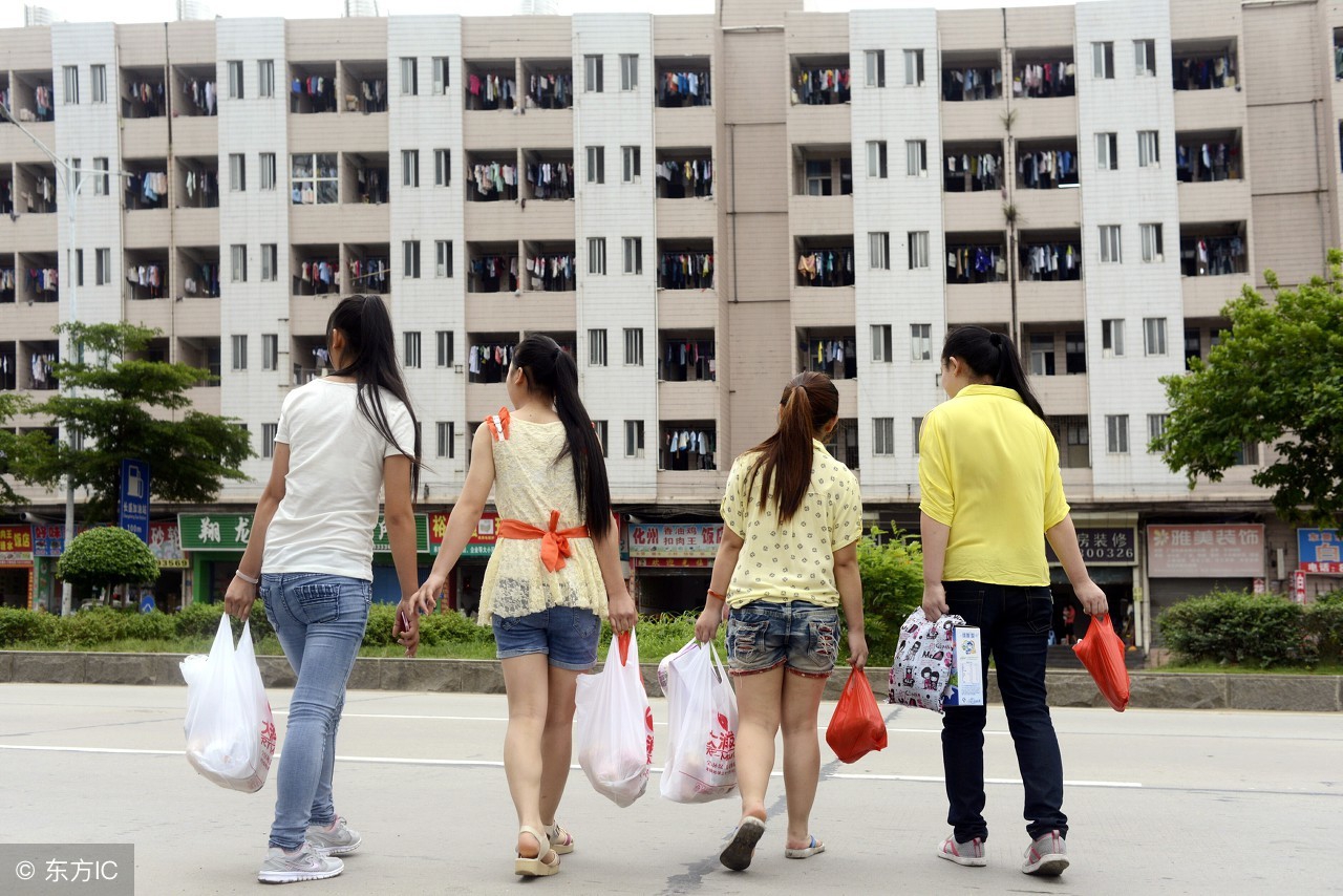 在工厂里能挣到8000吗,为什么东莞工厂工人一般工资低