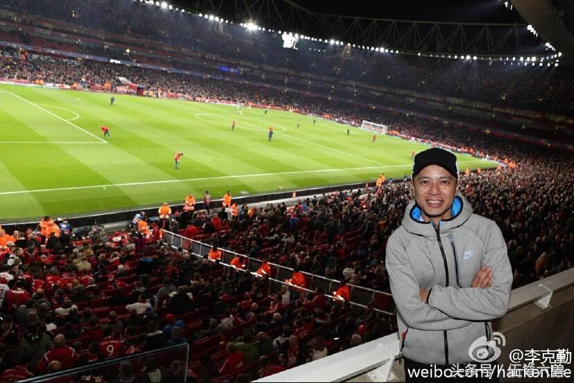 谁是娱乐圈真球迷？春春写专栏鹿晗不惜得罪人，他竟是梅西铁粉！