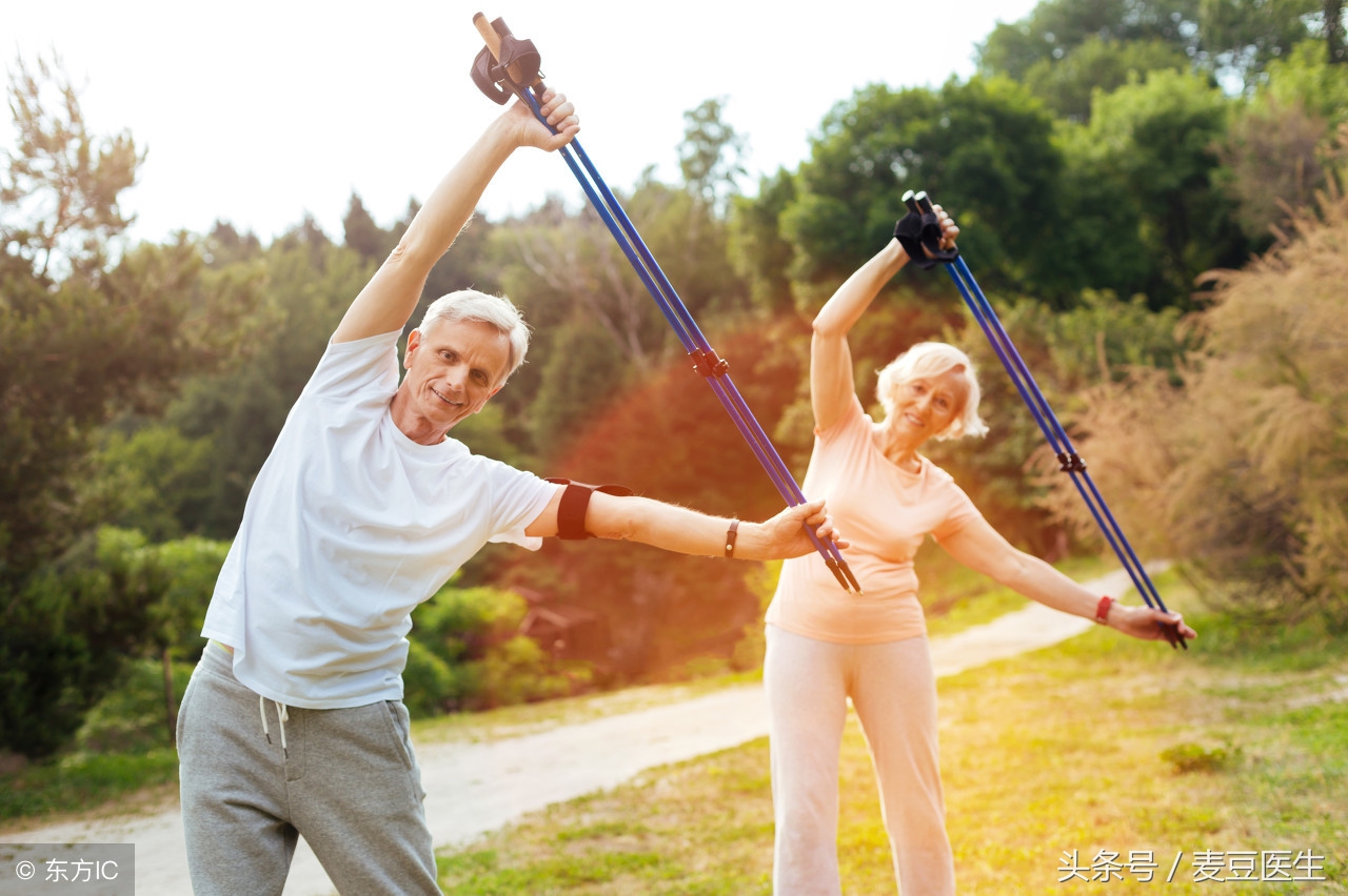 胸闷是血管堵了吗,胸闷气短手指神经刺痛