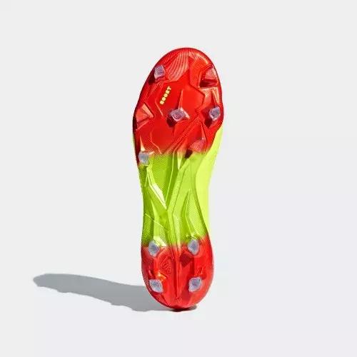 世界杯经典战靴,劲话论