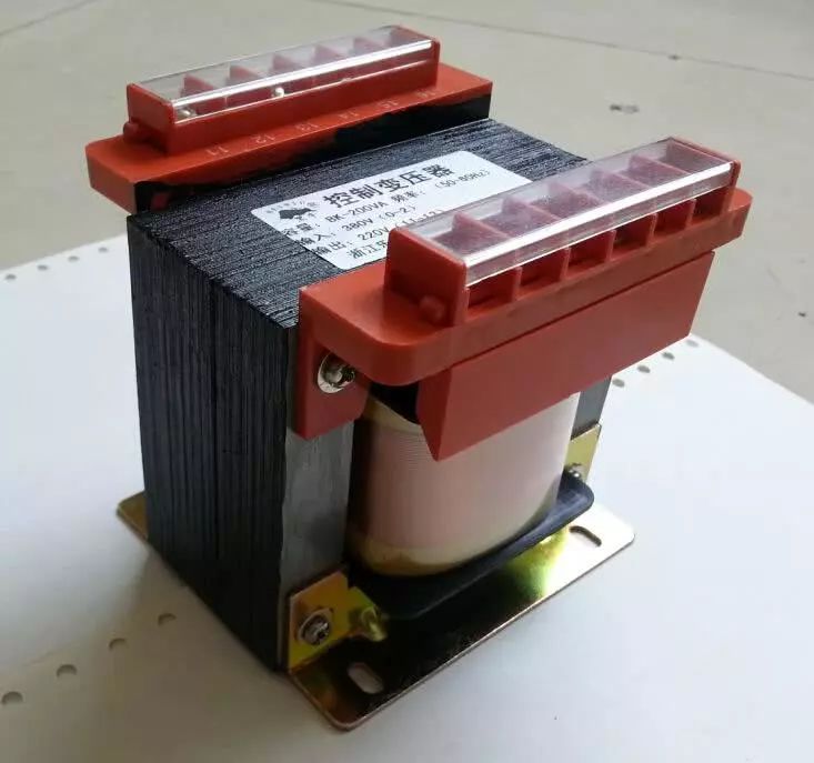 变压器输出电压不稳定，时高时低，该怎么破？