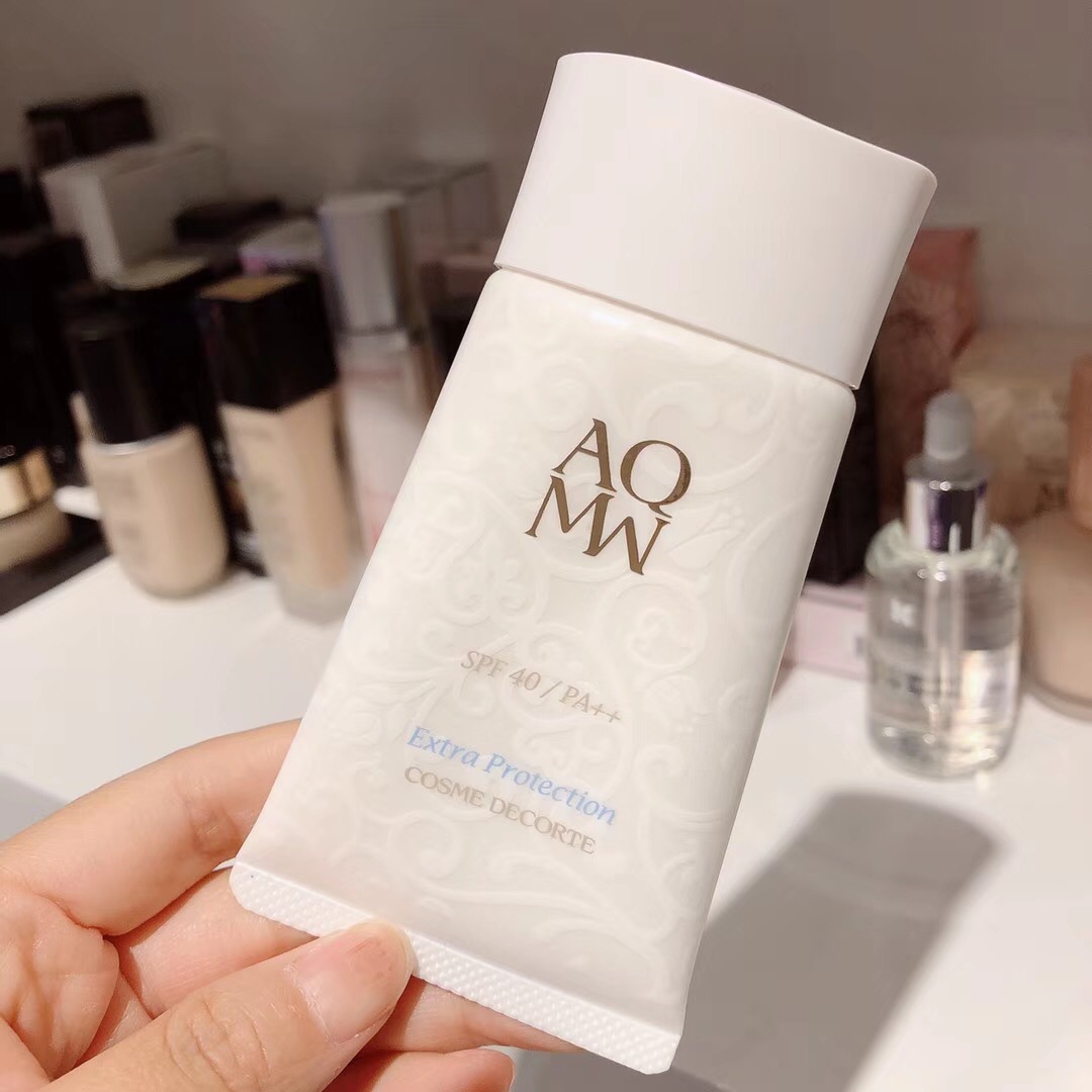 怎么选不过敏和不辣眼睛的防晒霜,一白遮百丑的防晒霜