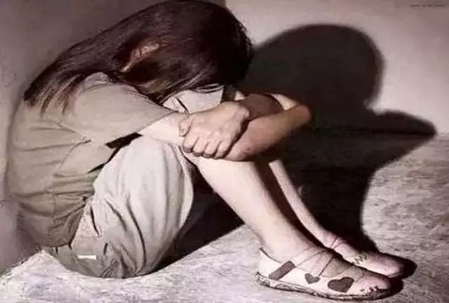 一女孩遭到同学的爸爸性侵半年之久！方式令人十分吃惊