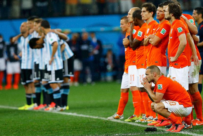 除了贝利还有谁拿过三次世界杯,3座世界杯冠军除了贝利还有谁