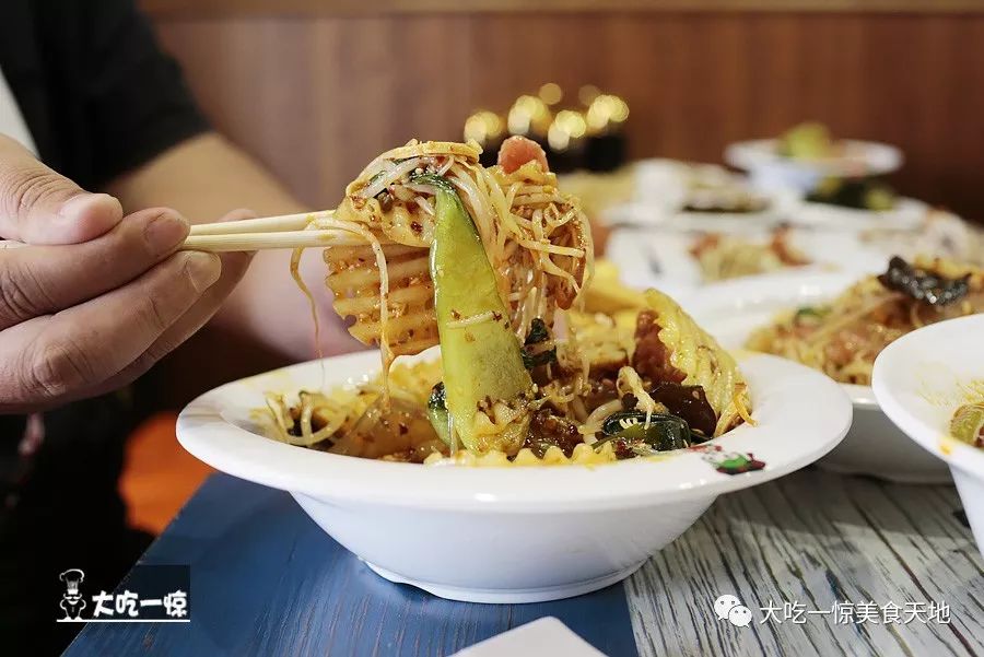 抚顺老店的麻辣拌香甜麻辣太解馋,抚顺麻辣拌里面有什么