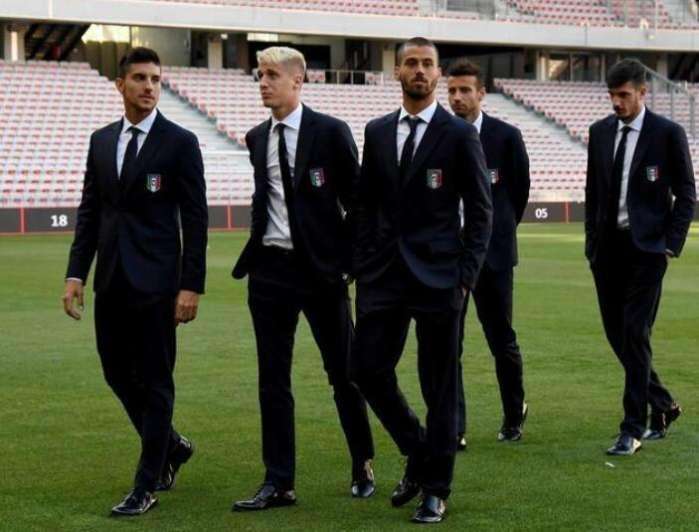 鹿晗讲解世界杯弹幕都是什么,鹿晗凭什么能解说世界杯