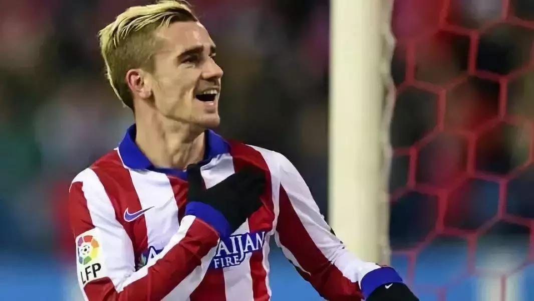 体坛：别让这波球场造型赢过世界杯！