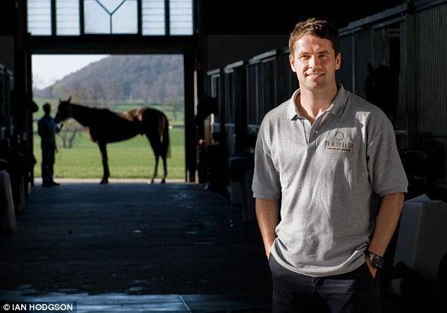 从足球明星到街头足球表演,贝克汉姆和鲁尼巅峰实力