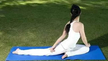 瑜伽保养卵巢,保养子宫卵巢的瑜伽动作