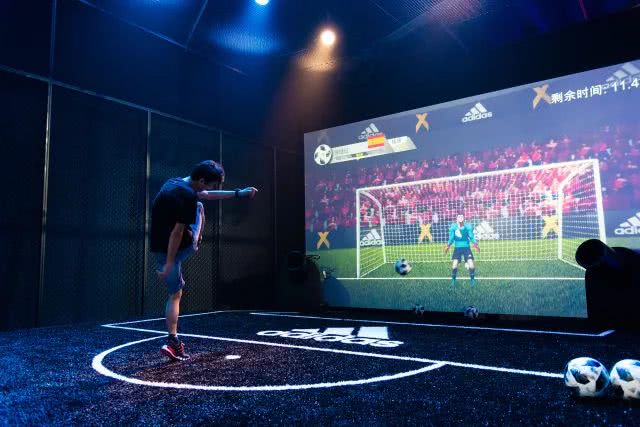 adidas打卡,打卡新建网红地