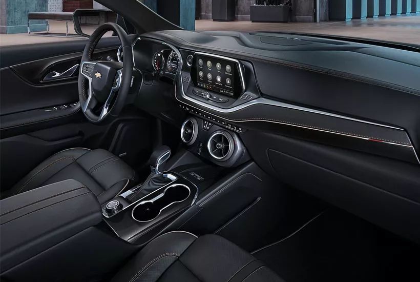 奥迪q8尊享动感和宝马x5进口顶配,2021款奥迪q8和宝马x5