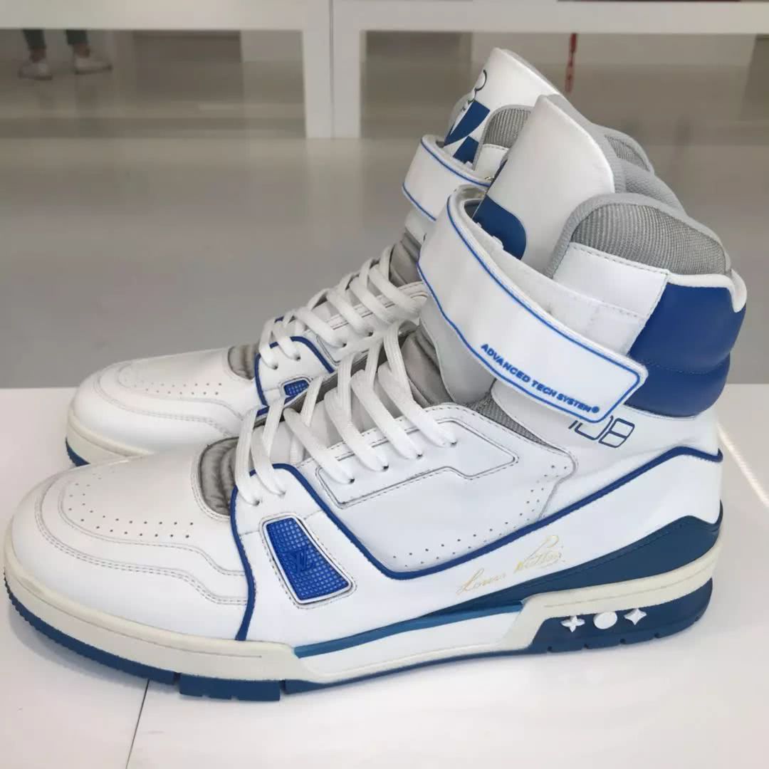 virgil穿黑蝉翼,virgil第一款lv