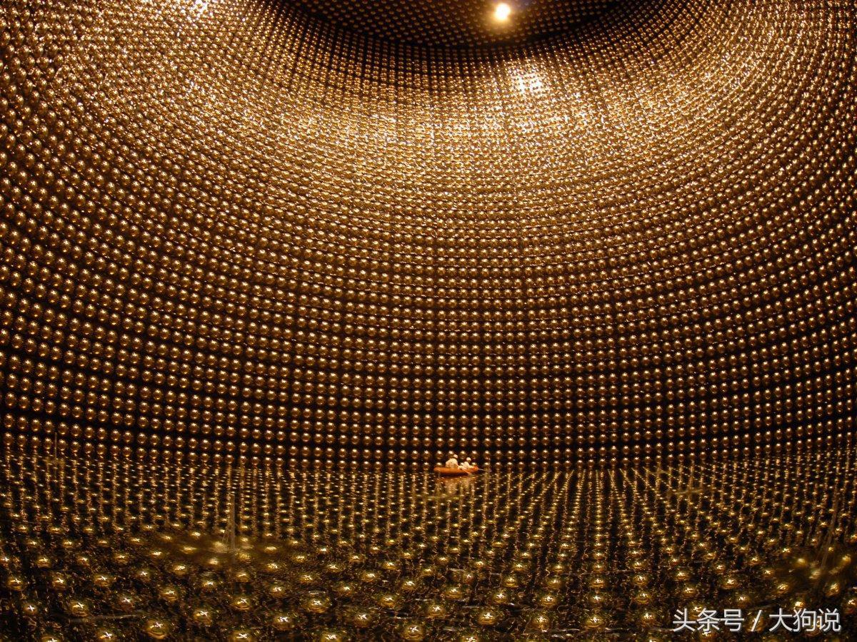 走近超级神冈探测器：金色大厅中流淌的竟是溶解金属的超纯水