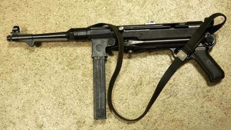 mp40冲锋枪和波波沙谁精度高,mp40冲锋枪vs波波沙冲锋枪