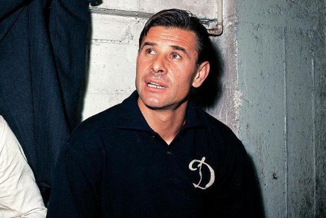 托蒂10大经典比赛,足坛常青树是谁伊布