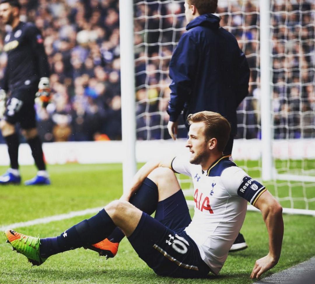 哈里凯恩领跑英超射手榜,哈里凯恩成为射手榜第一