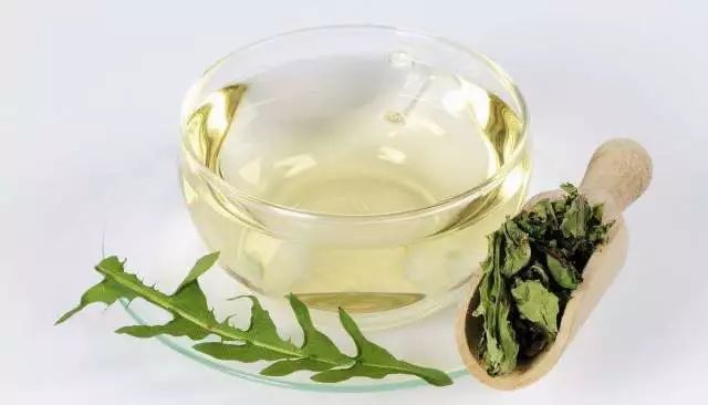 它叫“药草皇后”，每天一杯泡水喝护肝肾强免疫，还很便宜！