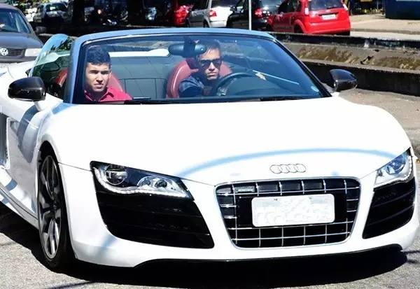 盘点足球巨星的各种豪车,世界杯球星的奢侈品