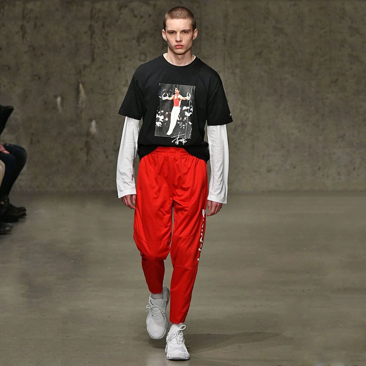 国潮崛起李宁的逆袭之路,国潮李宁的巅峰和衰落