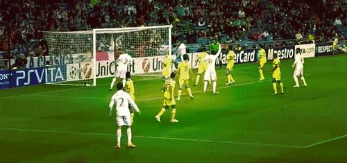 c罗的电梯球有多可怕,c罗的落叶球绝技