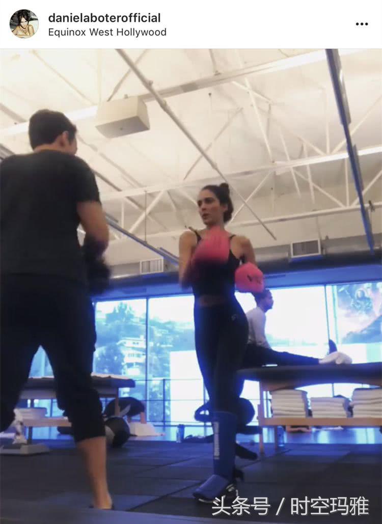 世界杯现场那些颜值巅峰女球迷,世界杯赛场那些高颜值女球迷瞬间