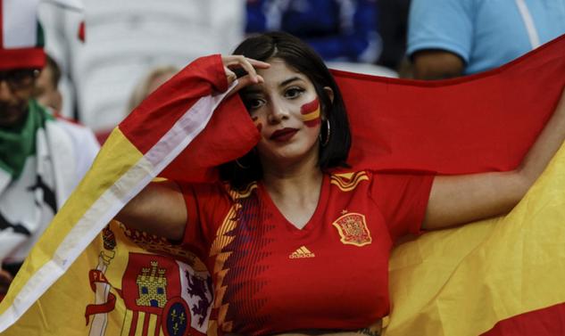 盘点足球场上的美女,看台上的足球美女