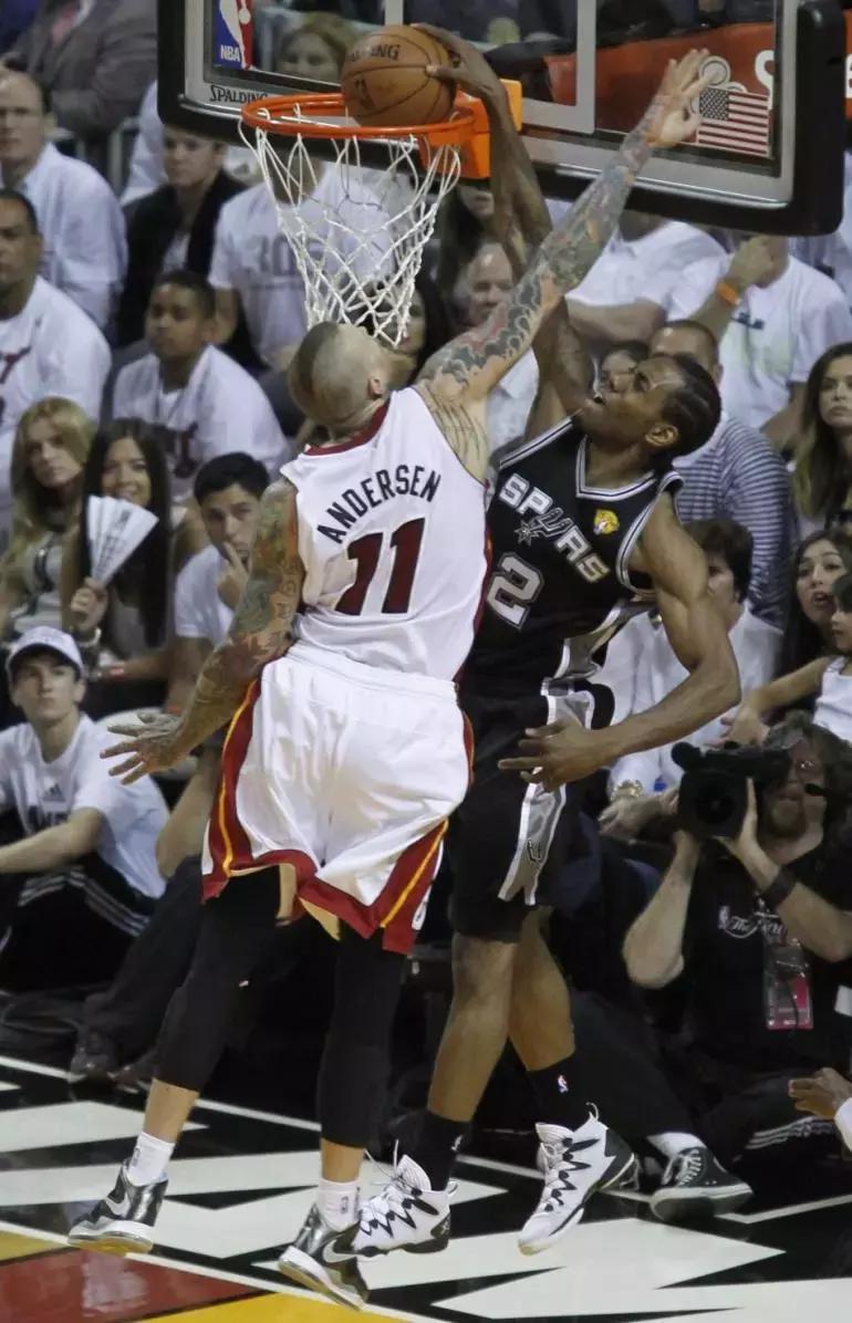 连鞋贩子都没能想到，这双鞋能成为CT16中「倒闭」的例外