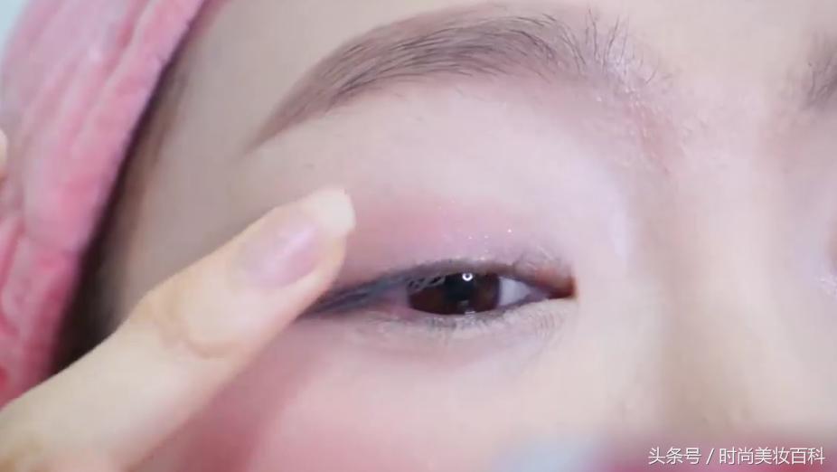 眼妆教程樱花盘,樱花眼妆教程初学者