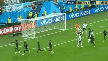 阿根廷绝境逢生完整版,阿根廷首战输球有没机会登顶冠军