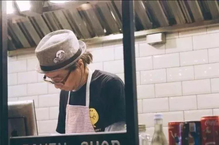 新天地开业的美食广场,新天地时尚购物中心美食