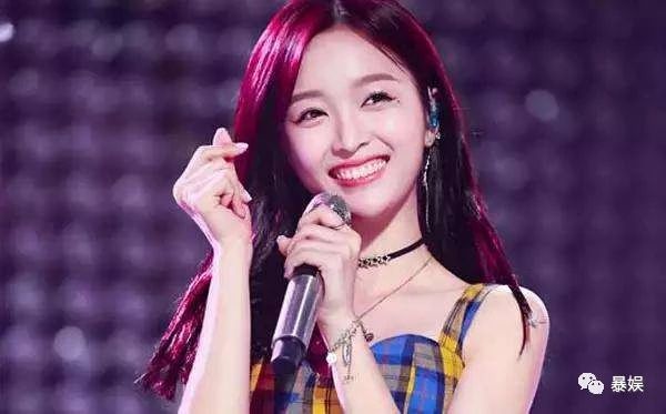 吴宣仪穿a货,吴宣仪杨超越逛街