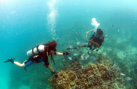 除了涠洲岛还有别的美丽小岛吗,带你探索不一样的涠洲岛