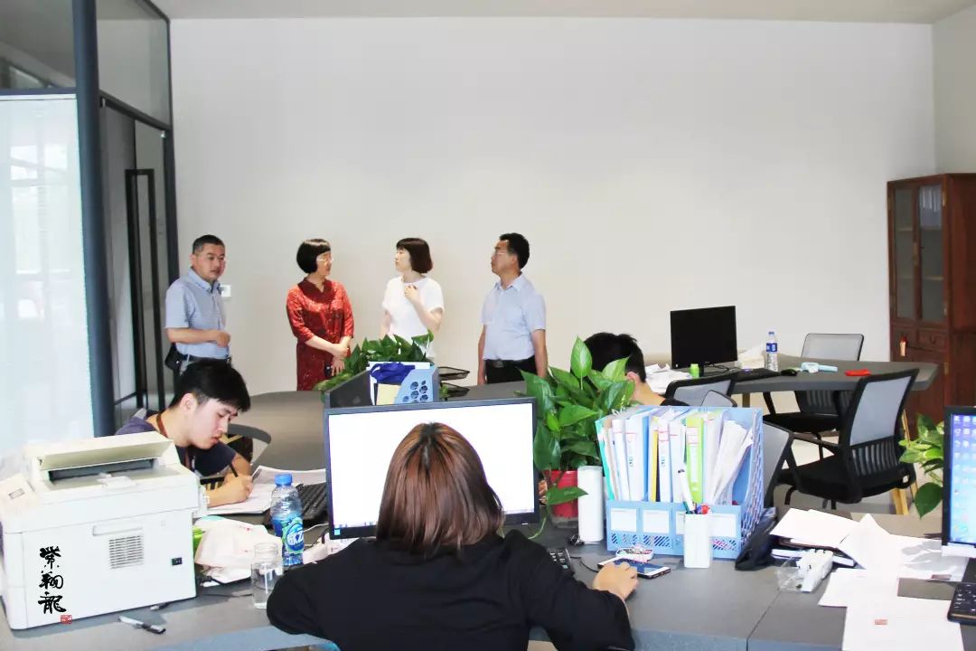 匠心独具，砥砺前行——海门总工会领导实地考察紫翔龙生产基地