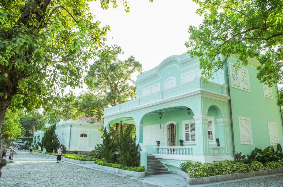 沉醉于澳门的纸醉金迷,纸醉金迷的澳门你去得起吗