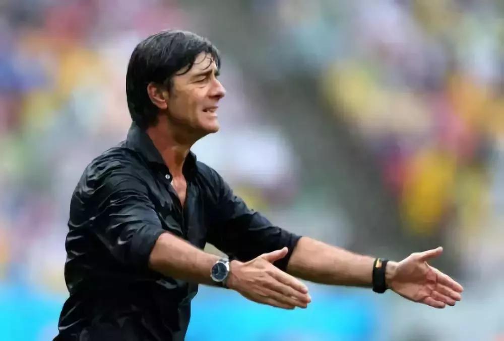 德国球员为什么戴面具,为什么德国球员戴面罩