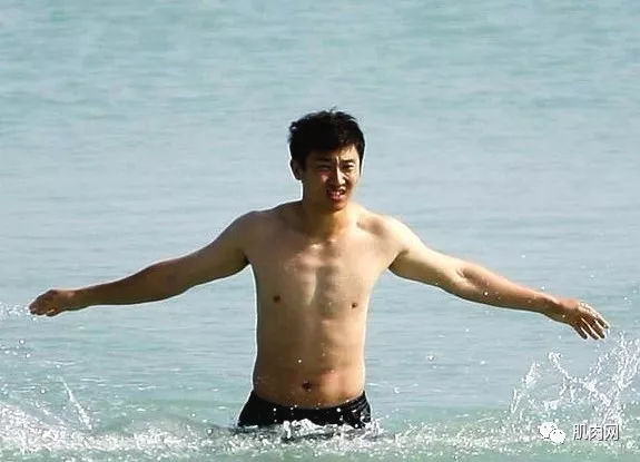 中国男足为什么冲不进世界杯百科,训练完吃了垃圾食品