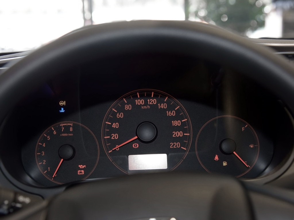 飞度从第几款开始使用地球梦,本田飞度七座8万左右