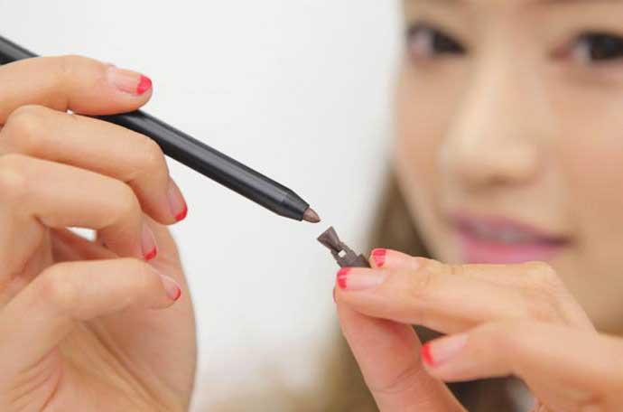 哭都不掉的眼线笔,哭一天都不脱妆的眼线笔