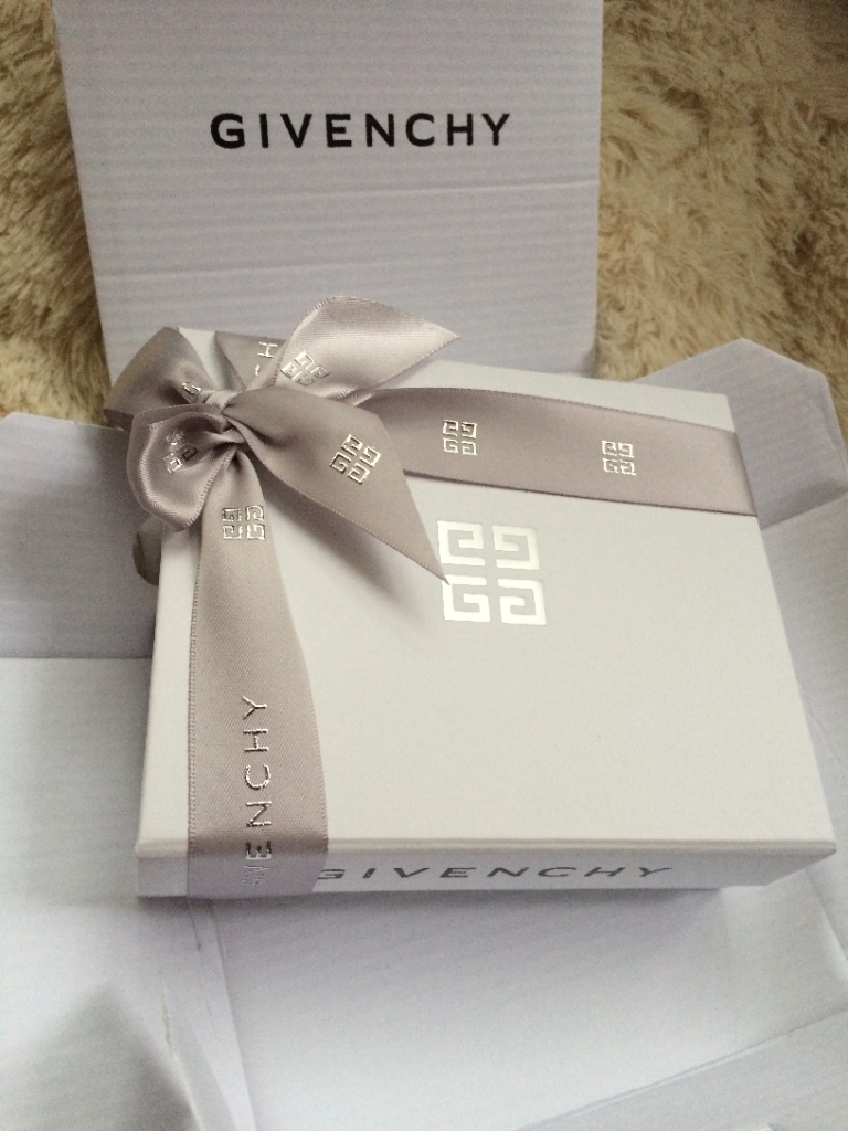 unny粉饼和funnyelves粉饼区别,粉饼推荐超好用的粉饼有哪几款