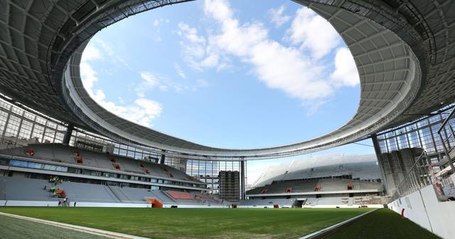 俄罗斯世界杯足球为什么是红色,2018年俄罗斯世界杯足球场