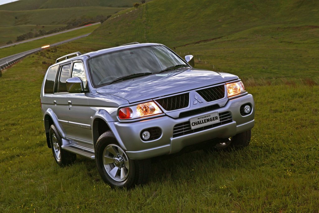 新三菱帕杰罗Sport曝光,帕杰罗和帕杰罗sport哪个好