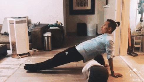 孩子越玩越聪明的100个游戏,陪孩子玩的五十个亲子游戏