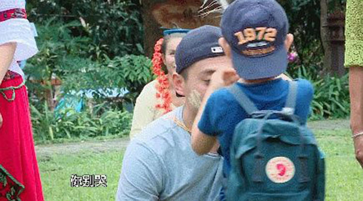 除了北极狐还有什么双肩包,北极狐双肩包雾灰和霜绿哪个好看