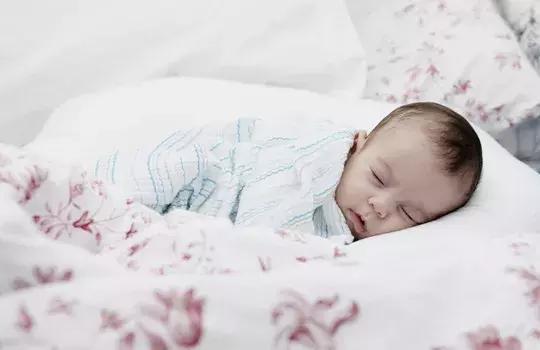 育儿谣言你听过几个,十大育儿谣言是真的吗视频