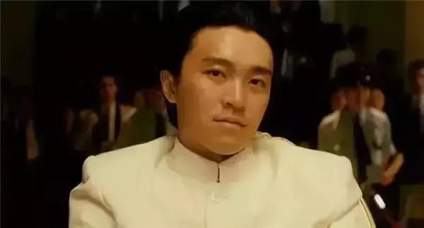 周星驰百年孤独,周星驰憔悴