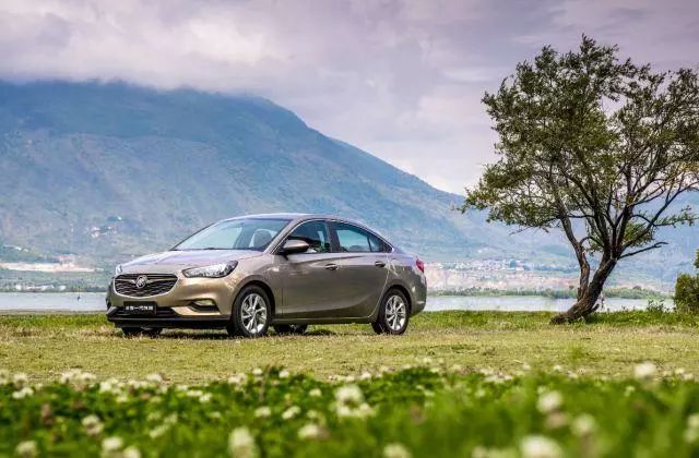 2018款别克凯越三缸车评测,20款三缸别克凯越试驾视频